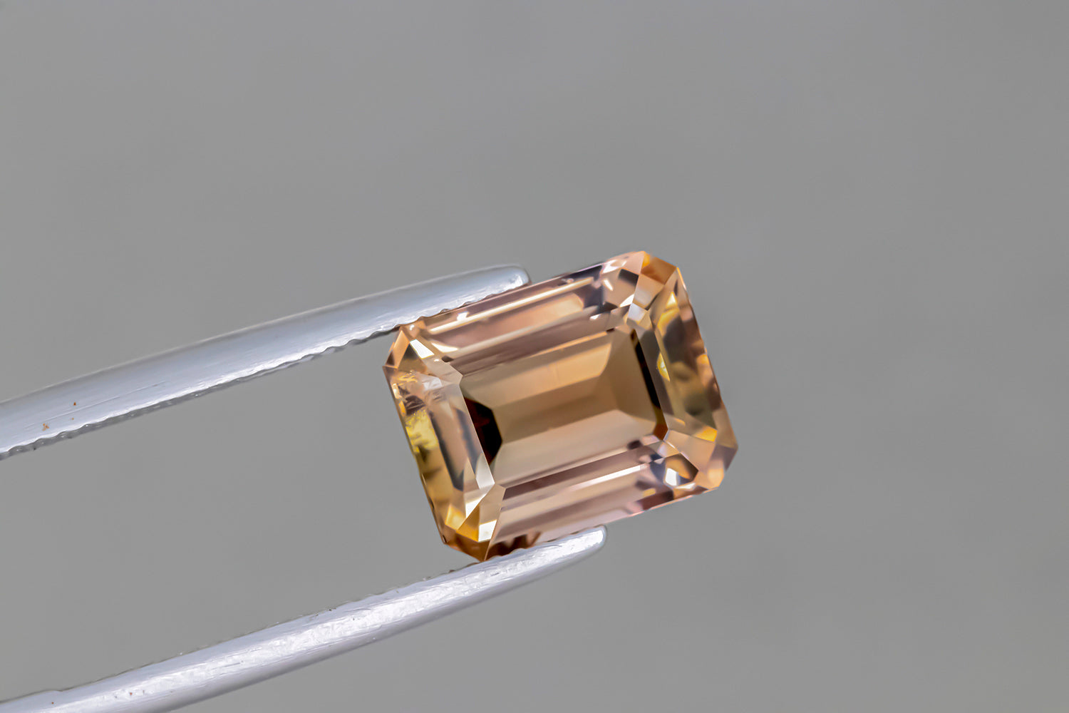 Brown Tourmaline 5.29 Cts - a gemstone that exudes elegance and sophistication