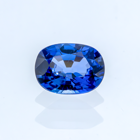 Sparkling Royal Blue Natural Sapphire 1.57 CT 8x6x3.9 mm Oval cut - shoprmcgems