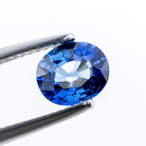 Sparkling Natural Blue Sapphire 1.76 ct Oval cut 7.5X6.4X4 mm - shoprmcgems