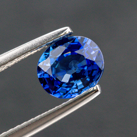 Sparkling Natural Blue Sapphire 1.76 ct Oval cut 7.5X6.4X4 mm - shoprmcgems