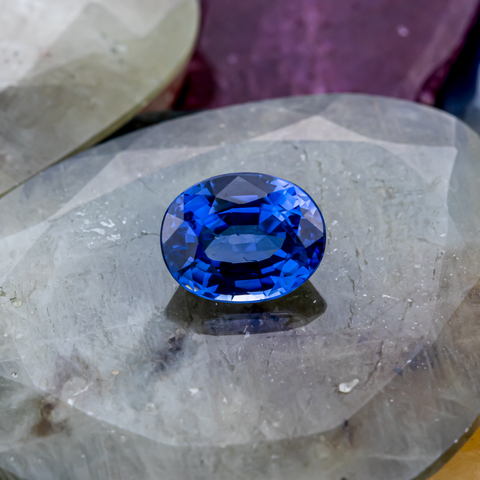 Natural Blue Sapphire 2.70 ct  Oval cut 9X7X4.8 mm - Ceylon - shoprmcgems