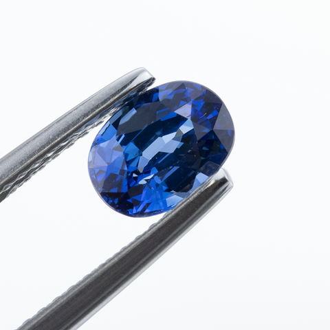 Seductive Vivid Blue Natural Sapphire 1.49 ct Oval cut 7.2x5.3x4 mm - shoprmcgems