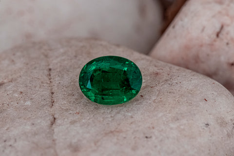 Vivid Green Emerald 1.62 Ct. 8.33x6.64x4.75 MM Oval Cut GRS Certified - shoprmcgems