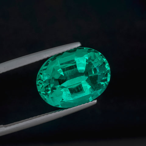 Emerald 9.61CT. 15.71x12.01x8.62 MM Oval Cut GRS Certified