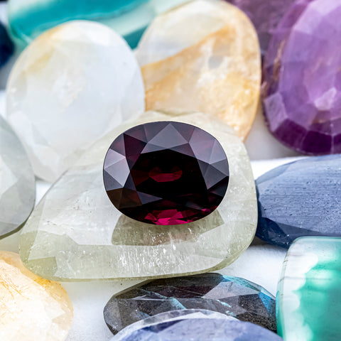 Rhodolite Natural 15.85 CT Oval Cut 15.5X13X9.6 MM - shoprmcgems