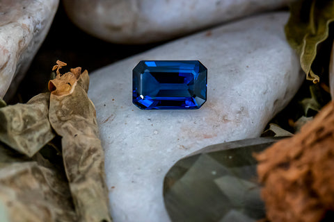 Blue Sapphire 3.09 CT 10.28x6.64x4.17 MM Octagon Cut Unheated GIA Certified